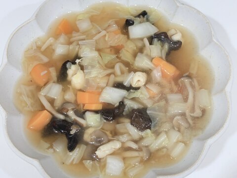 鶏皮を使った中華スープ